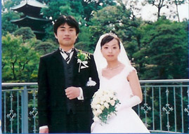 白バラのラウンドで動きをだした清楚な花嫁様にぴったり